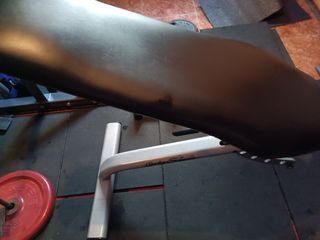 Kit pesas Technogym - 80 kilos y banco regulable 