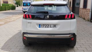 Peugeot 3008 2020,130CV, NAVEGADOR