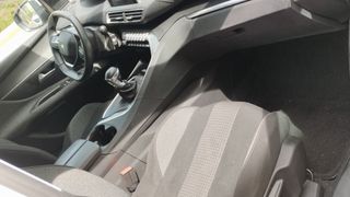 Peugeot 3008 2020,130CV, NAVEGADOR