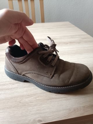 Zapatos de piel T 40