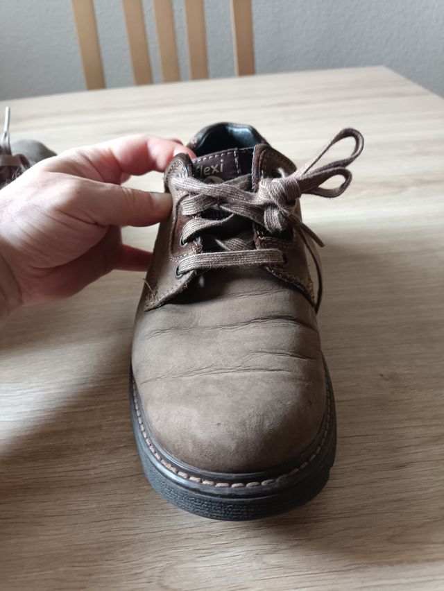 Zapatos de piel T 40