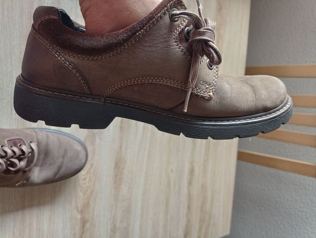 Zapatos de piel T 40