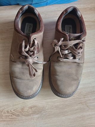 Zapatos de piel T 40