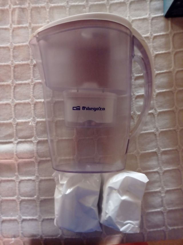 Jarra depuradora de agua potable 