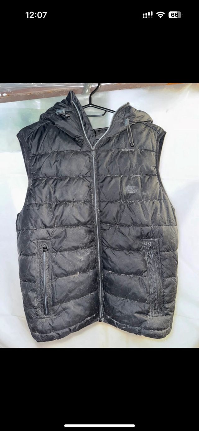 Chaleco Bershka negro acolchado