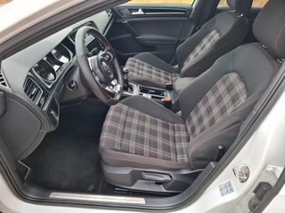 Volkswagen Golf GTI VII