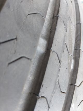 Neumáticos 215/45 R17 usados