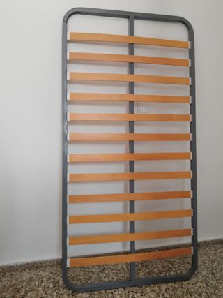 Somier metálico con láminas de madera