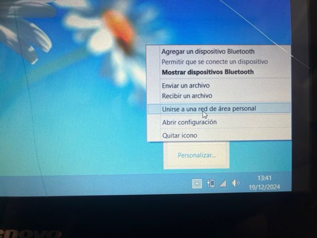 Lenovo Yoga 300 (Pantalla Agrietada)