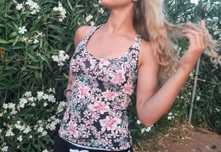 Camiseta floral verano