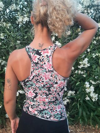 Camiseta floral verano