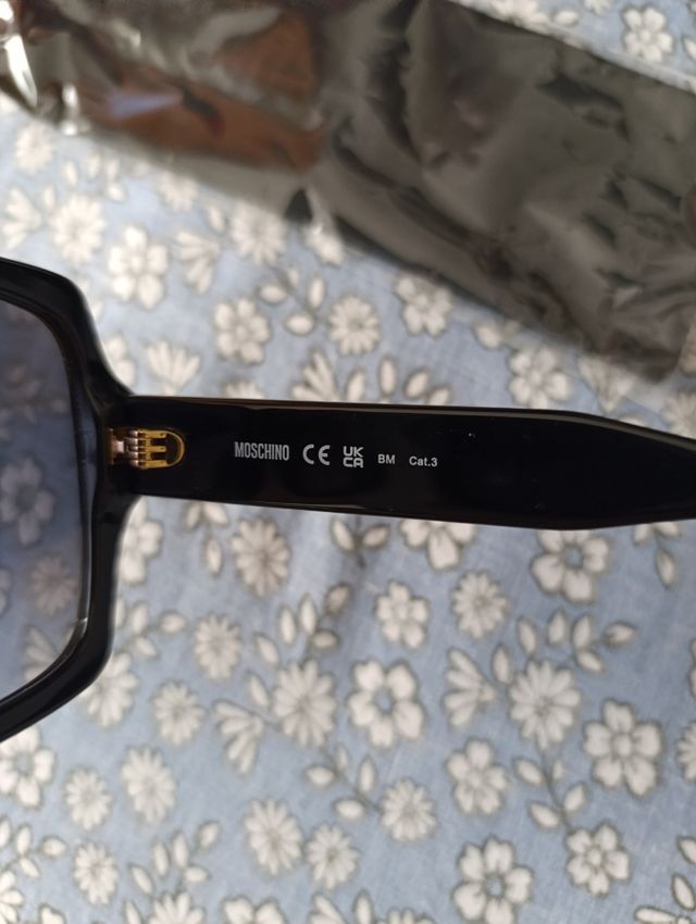 GAFAS DE SOL MOSCHINO 