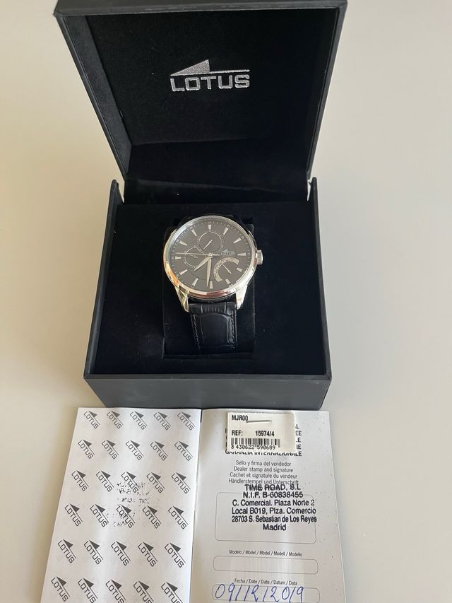 Reloj Lotus caballero