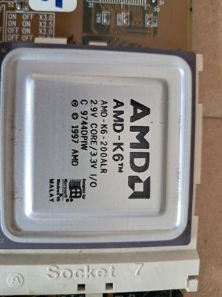 Placa base Soyo SY-5VD5 K6 200MHz