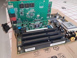 Placa base Soyo SY-5VD5 K6 200MHz