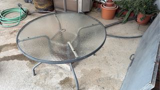 3 Tavoli: Cristallo, Metallo e Legno