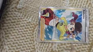Carta Pokémon Allenatrice Ballerina