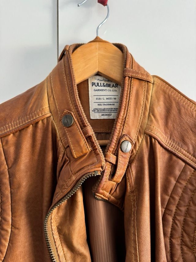 Cazadora Pull&Bear marrón Talla L