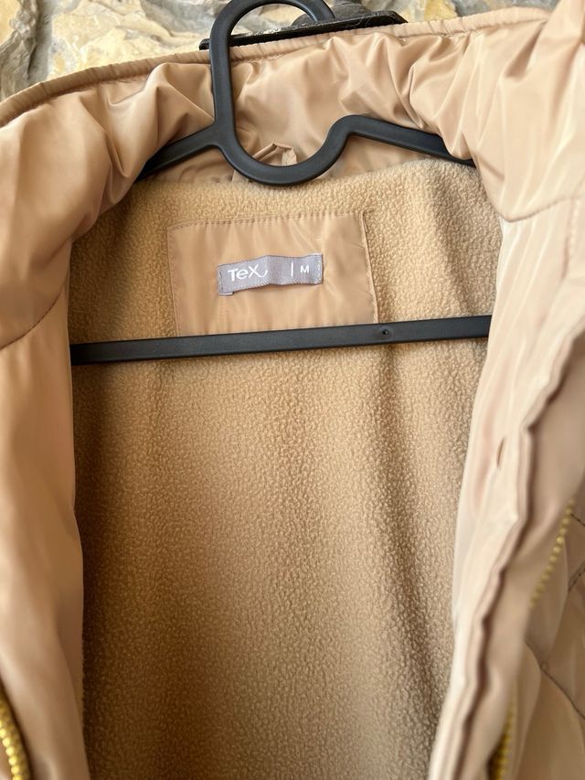 Chaquetón guateado mujer color beige/dorado