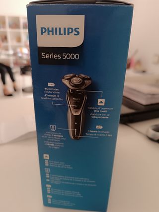 Afeitadora Philips Series 5000