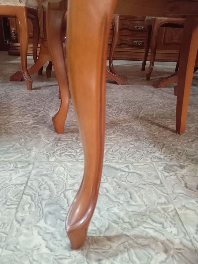 Mesa comedor clásica madera