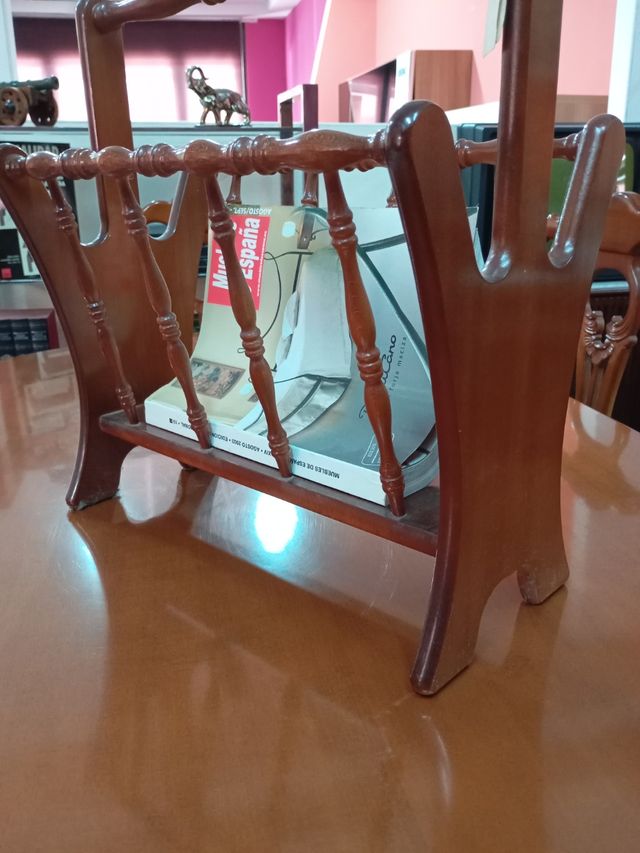 Revistero madera clásico