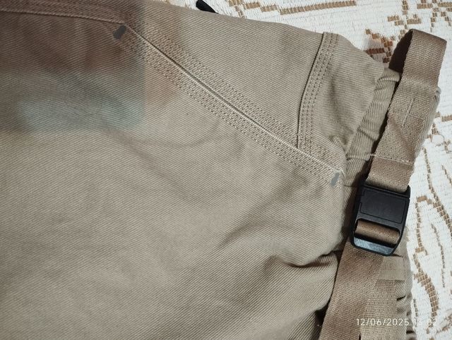 Pantalón Nike Beige