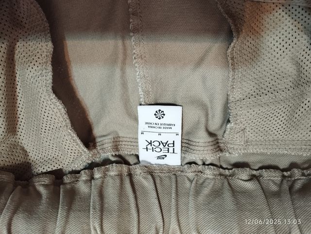 Pantalón Nike Beige