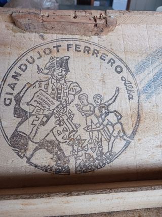 Scatola Ferrero vintage anni '50