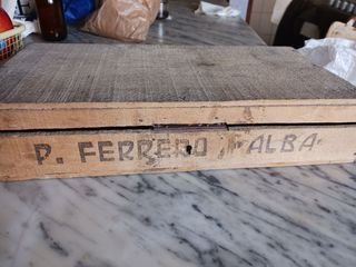 Scatola Ferrero vintage anni '50