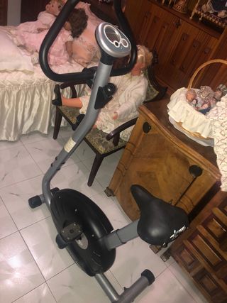 Bicicleta estática ejercicio