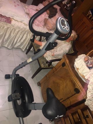 Bicicleta estática ejercicio