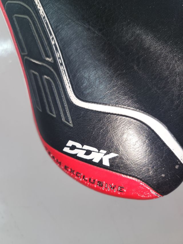 Sillín bici Sok - Negro/Rojo