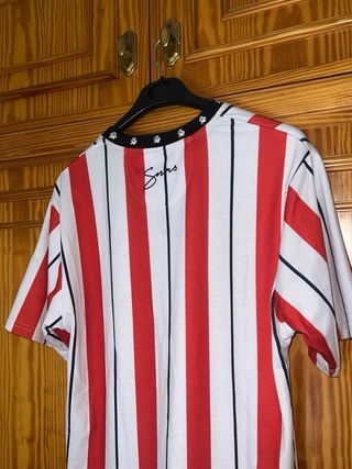Siksilk - Camiseta rayas rojas
