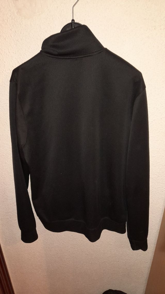 Chaqueta Nike negra c/cremallera