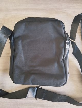 Bandolera Ecko Unltd. negra