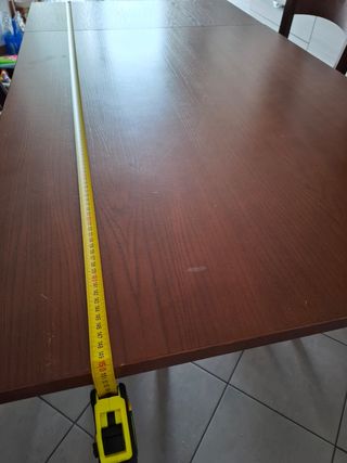 Tavolo legno marrone + 4 sedie