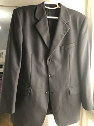 Traje caballero azul marino verano 
talla 46
