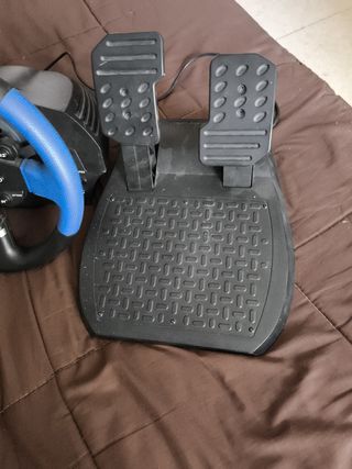 Volante Thrustmaster T150 PS4