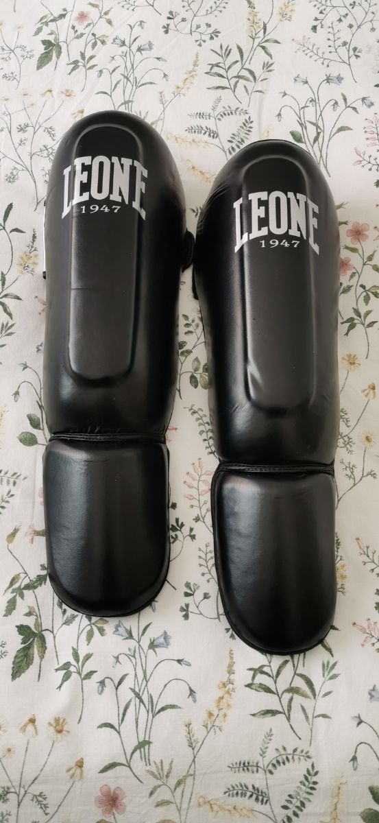 Espinilleras Leone 1947 Smart