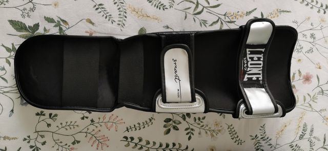 Espinilleras Leone 1947 Smart