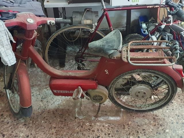 Motos clásicas: Vespino y Derbi mobylettes