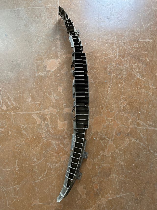 Traviesa parachoques Clio 3