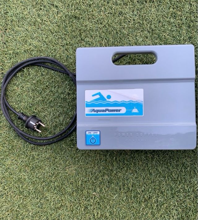 Robot limpiafondos piscina AquaClean