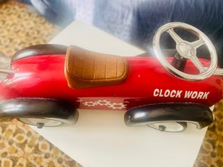 Correpasillos antiguo rojo