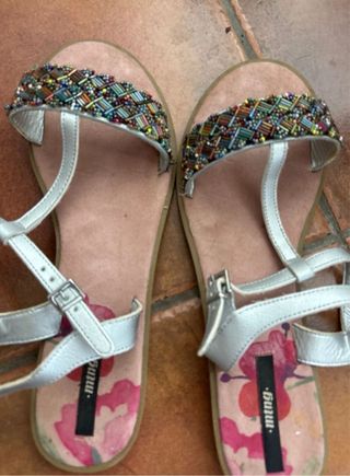 Sandalias planas multicolor plata