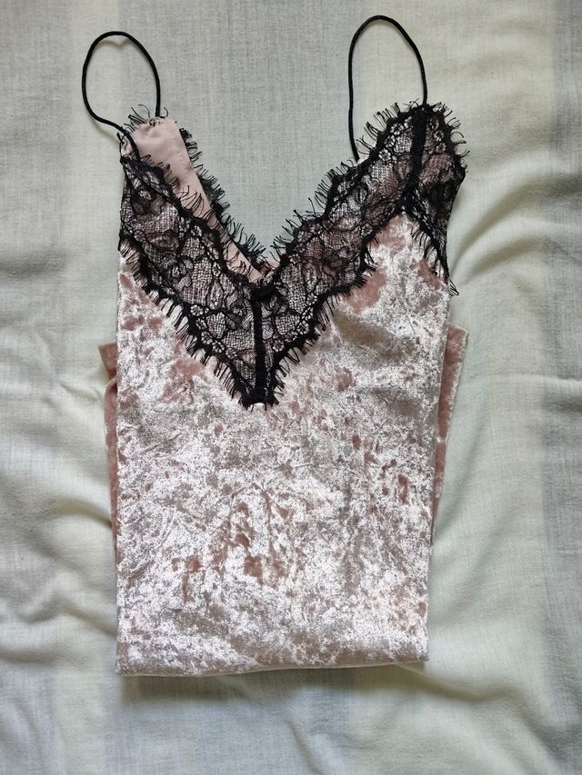 Top de terciopelo rosa palo