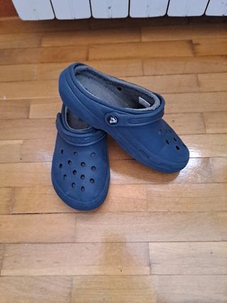 Crocs azules - Zuecos de invierno
