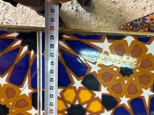 Mesa+2 taburetes estilo antiguo