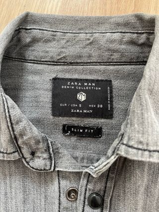 Camisa de hombre. Zara, en color gris. Talla S